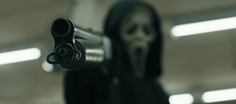 Ghostface avec un fusil de chasse ?  Pourquoi pas?