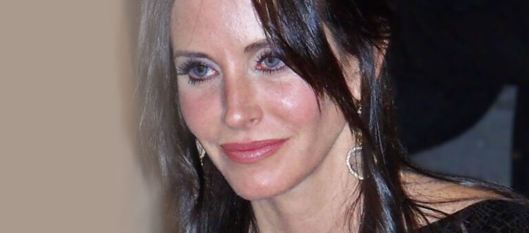 La star de « Scream » Courteney Cox rejoint le Walk of Fame d&rsquo;Hollywood