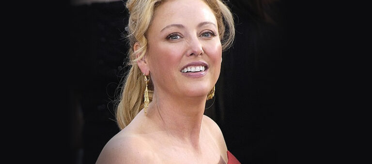 Virginia Madsen ne s&rsquo;attend pas à être dans le long métrage « Swamp Thing »