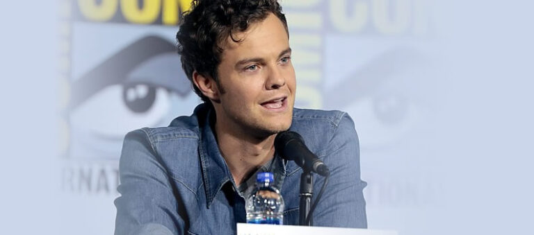 Horror-S / F Flick &lsquo;Companion&rsquo; signe Jack Quaid pour le plomb