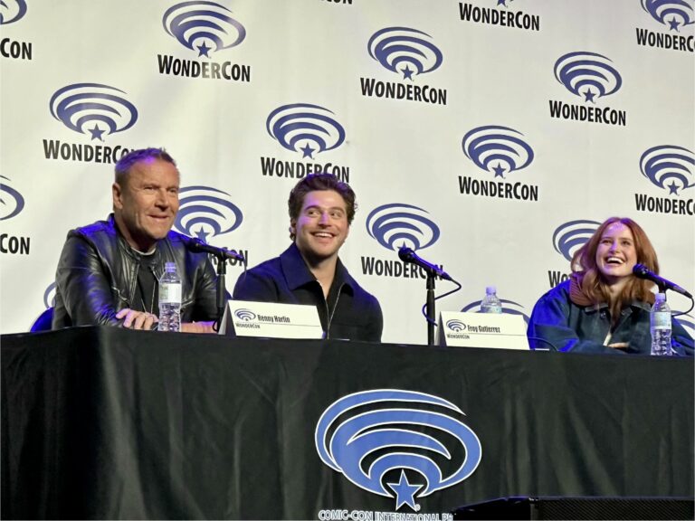 Panel « Les Étrangers : Chapitre 1 » de WonderCon