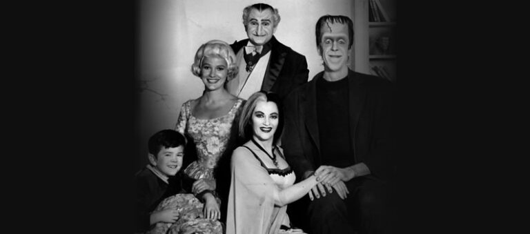 Une « réimagination plus sombre » de « Les Munsters » en préparation