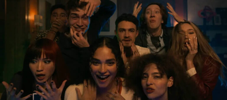 La bande-annonce officielle de « It's What's Inside » arrive