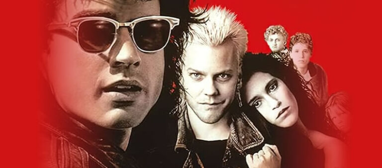 Des parties du quai de Santa Cruz présentées dans « Les Garçons Perdus » s'effondrent dans l'océan