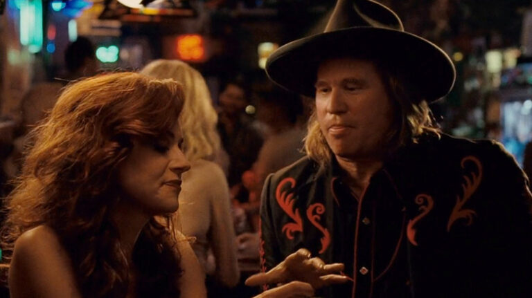 Val Kilmer a bloqué une scène de sexe Bloodworth avec Hilariy Burton pour une bonne raison