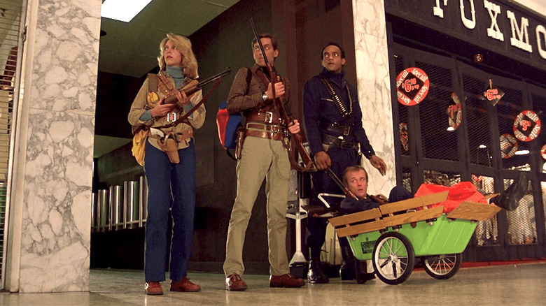 Survivants dans le centre commercial