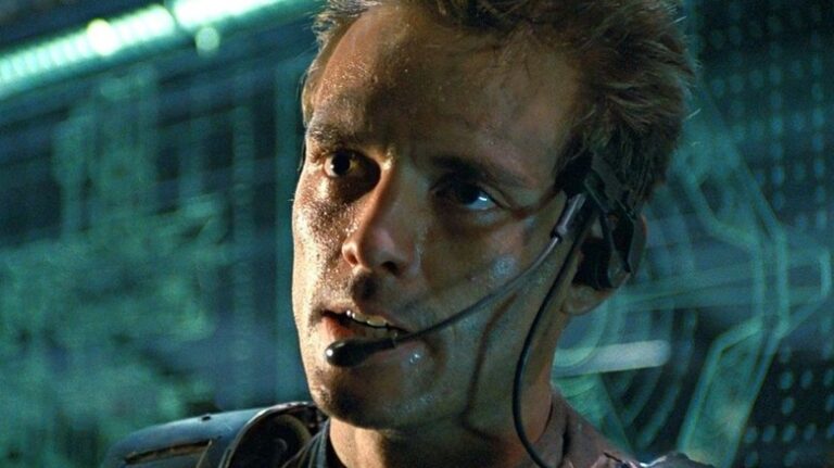 Des choses bizarres qui se sont produites sur le tournage des films extraterrestres