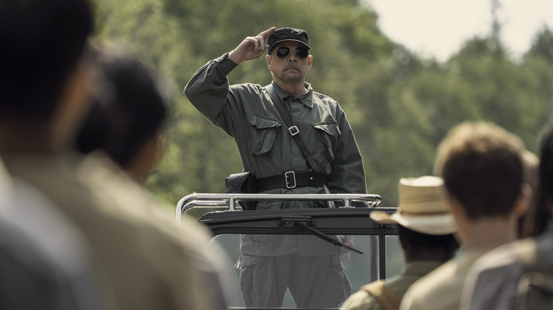 La grande salut du véhicule dans la longue marche (2025)
