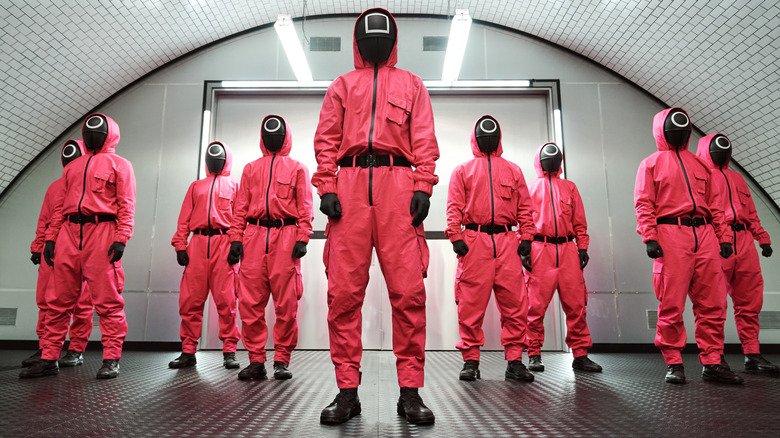 Les gardiens de gibier Squid s'alignent