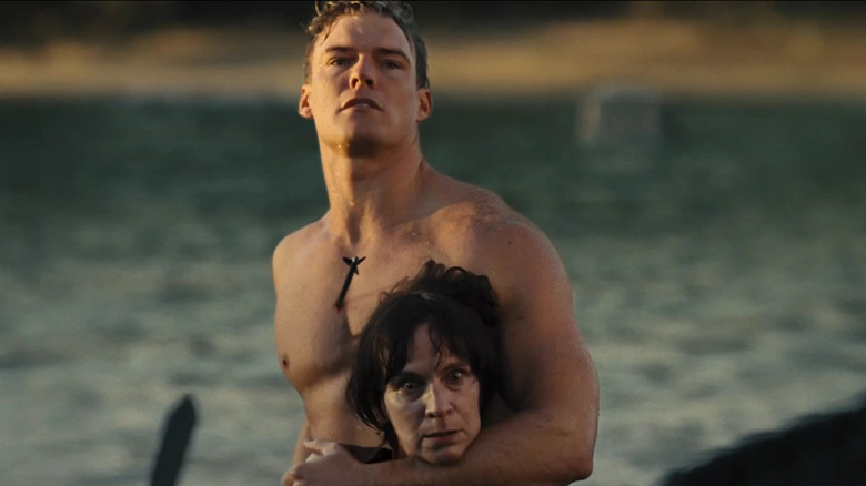 Brillant tenant Wiress avec une flèche dans sa poitrine 