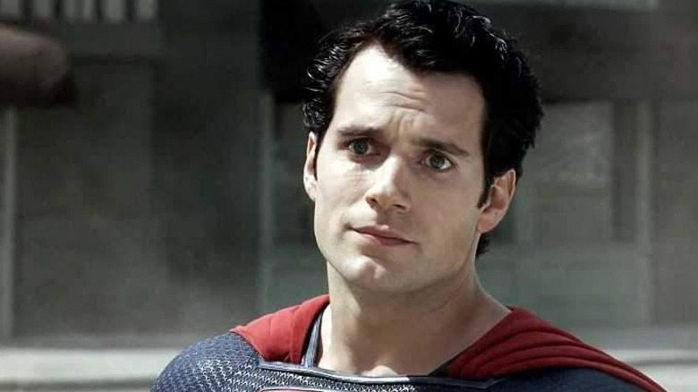 Superman inclinait la tête