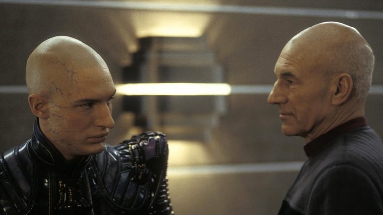 Shinzon et Picard se regardant dans Star Trek: Nèmesis (2002)