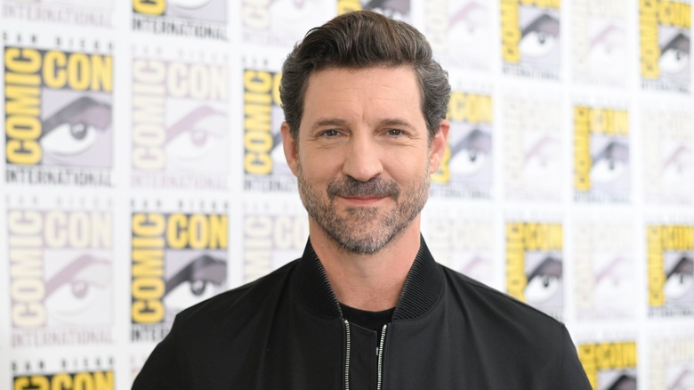 Scénariste JT Mollner lors d'un événement Comic Con pour 