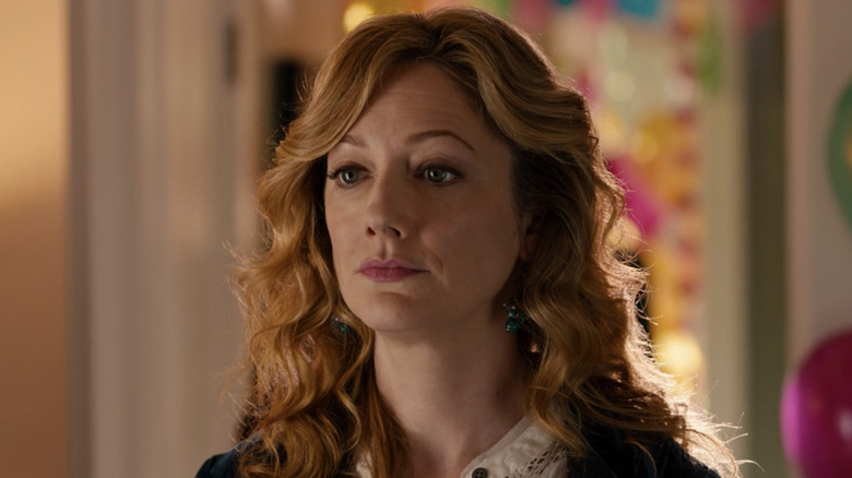 Maggie Lang semble concernée