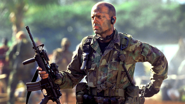 Ak Waters avec un pistolet 