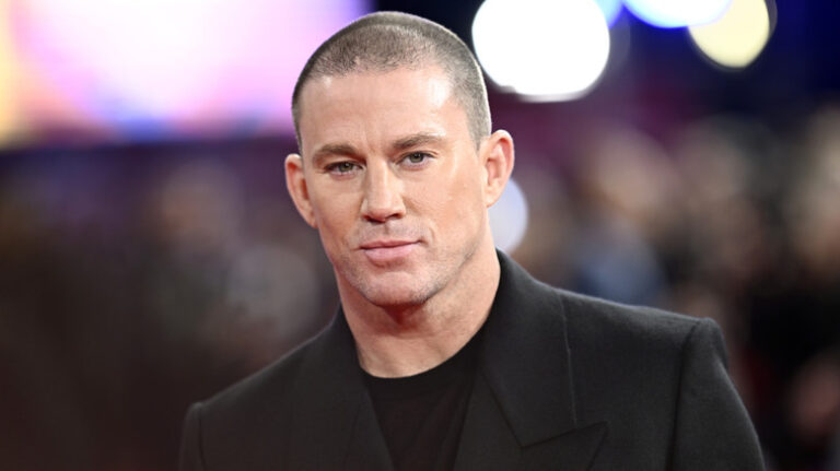 Pourquoi Channing Tatum était complètement nu la première fois qu'il a rencontré Peter Dinklage