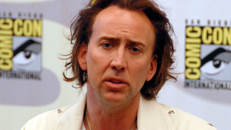 Nicolas Cage dans une veste blanche à Comic-Con