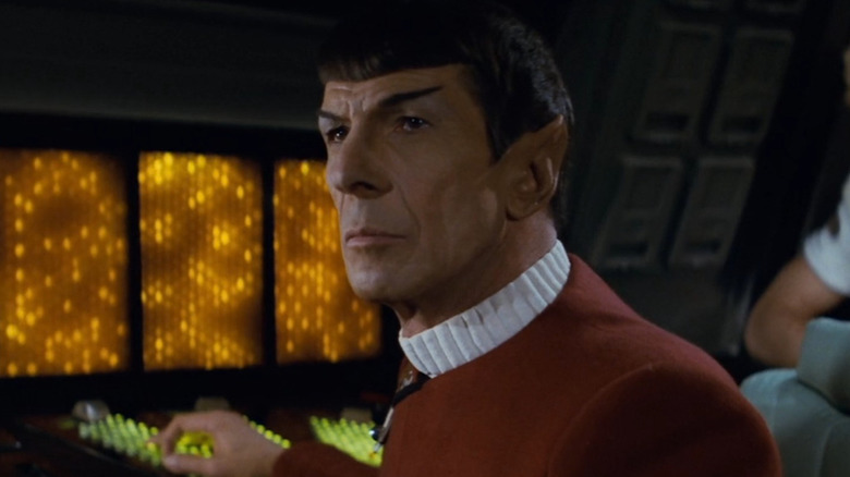 Spock sur le pont de l'Enterprise dans Star Trek II : La Colère de Khan