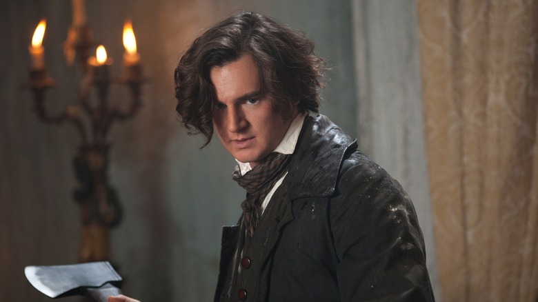 Abe Lincoln brandit une hache dans Abraham Lincoln : Vampire Hunter