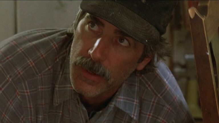 Le film de Noël de Johnny Galecki et Sam Elliot est un joyau émotionnel caché