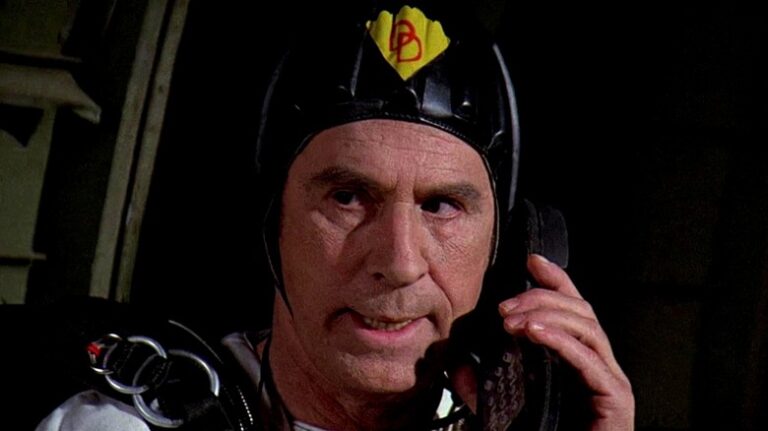 Le premier film de Get Smart était si mauvais que la reprise de la série l'a complètement ignoré