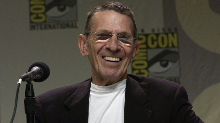 Leonard Nimoy de Star Trek a exprimé un roi dans un film de science-fiction sous-estimé diffusé sur Disney+