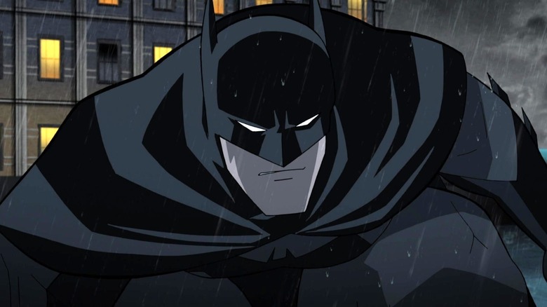 Batman debout sous la pluie dans Batman : The Long Halloween