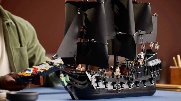 Examen du bateau pirate du capitaine Jack Sparrow LEGO