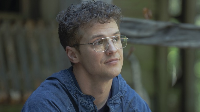 Adrian Chase souriant