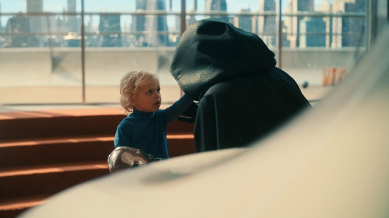 Franklin Richards voit le Docteur Doom dans Les Quatre Fantastiques : Premiers Pas