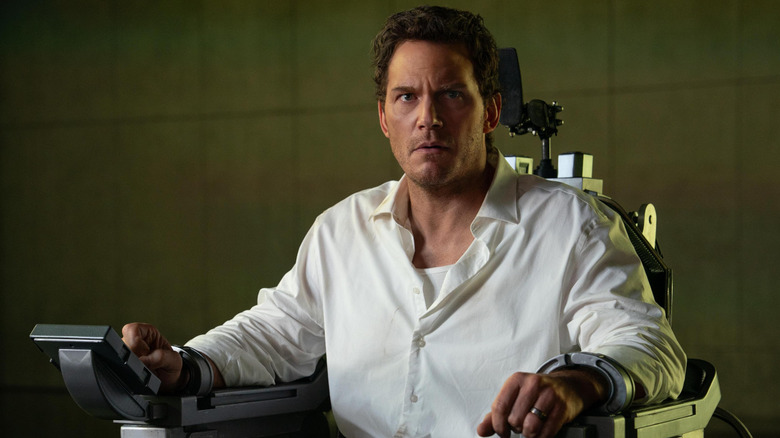 Chris Raven coincé sur une chaise dangereuse dans Mercy (2026)