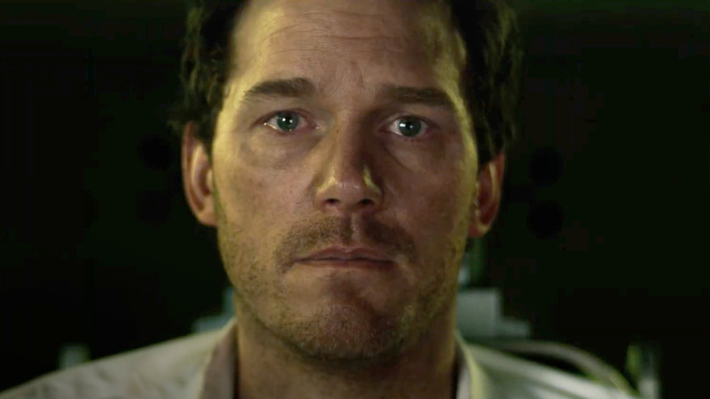 Chris Raven l'air triste dans Mercy (2026)