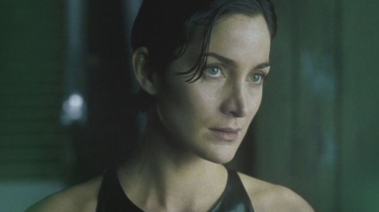 Carrie-Anne Moss dans le rôle de Trinity dans Matrix