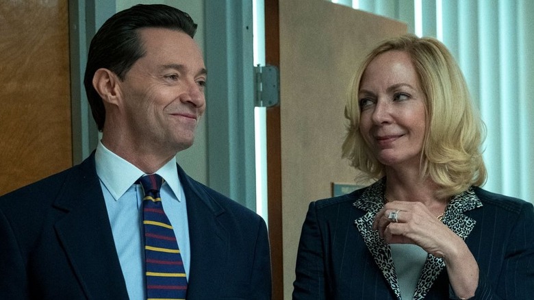 Frank Tassone et Pam Gluckin discutent dans Bad Education (2019)
