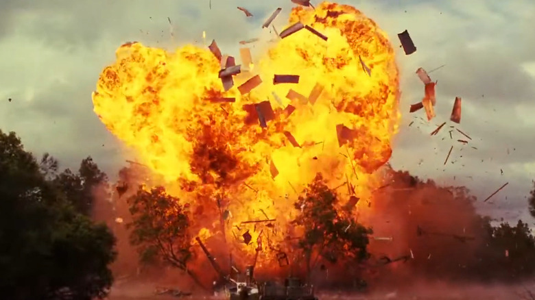 Un lodge qui explose dans The Marine