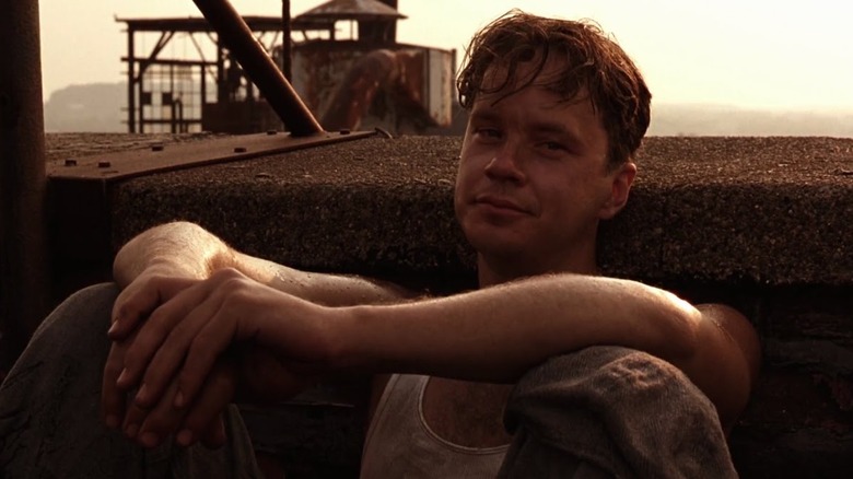 Tim Robbins dans le rôle d'Andy Dufresne dans The Shawshank Redemption