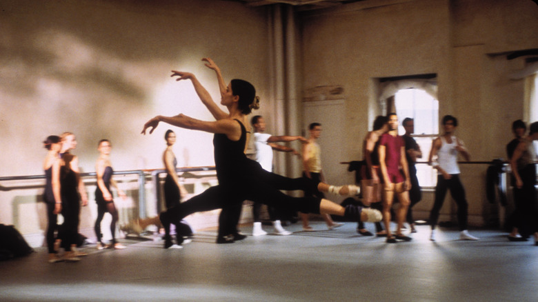 Côte à côte de la transformation du ballet de Campbell