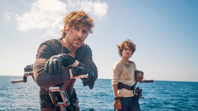 Ryan Gosling et Flynn Gray posant sur le tournage de Star Wars : Starfighter (2027)