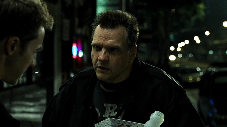 Robert Paulson s'adressant au narrateur dans Fight Club
