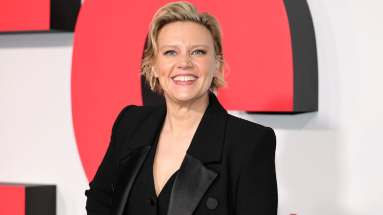 52 fois où Kate McKinnon a brisé d'autres acteurs sur le tournage