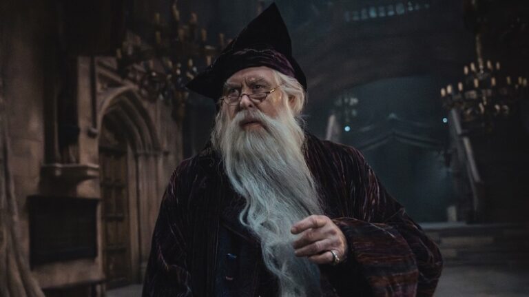 Les photos de la série télévisée Harry Potter HBO révèlent Dumbledore, McGonagall et Snape