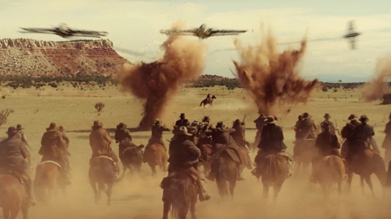 Une bande de hors-la-loi attaque des vaisseaux spatiaux extraterrestres dans Cowboys & Aliens (2011)