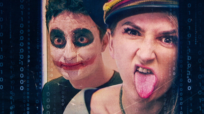 Ilya Lichtenstein maquillée en clown et Heather Morgan tirant la langue sur une photo dans 