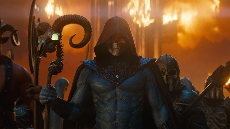 Skeletor debout avec son armée dans Masters of the Universe (2026)