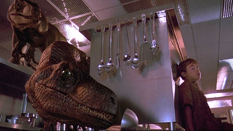 Les Vélociraptors fouillent la cuisine de Jurassic Park