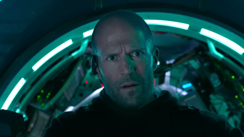 Jonas Taylor a l'air surpris dans The Meg