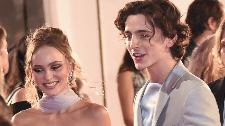 Lily-Rose Depp et Timothée Chalamet ont l'air heureux