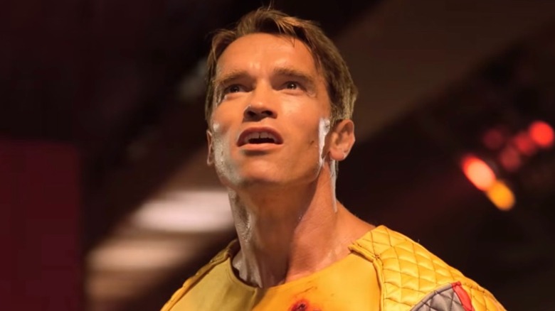 Ben Richards lève un regard de défi dans The Running Man