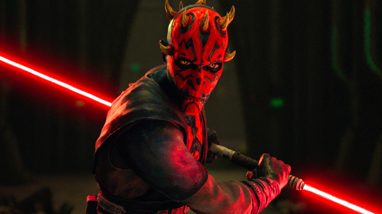Maul utilise son sabre laser 