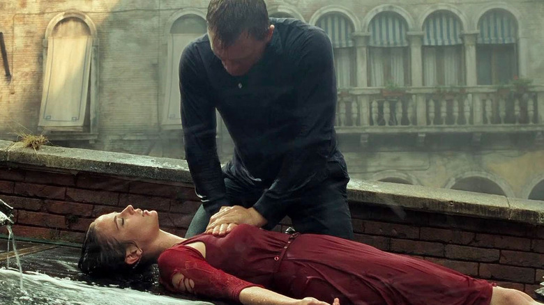 Eva Green dans le rôle de Vesper Lynd et Daniel Craig dans le rôle de James Bond dans Casino Royale